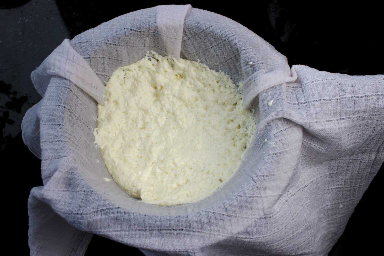 How to make paneer from raw mil