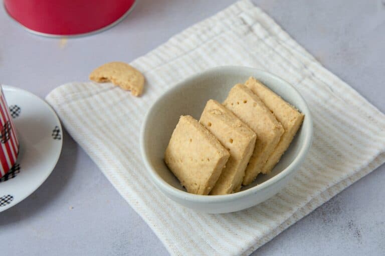 Buttery Shortbread Biscuits